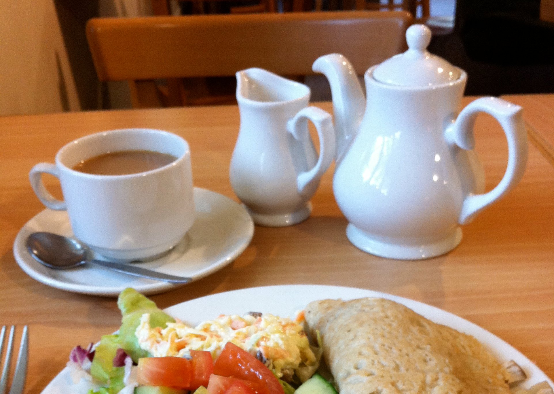 Oatcake with salad and tea.