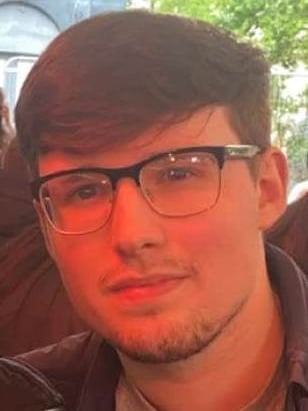 Man with glasses, recruitment campaign.